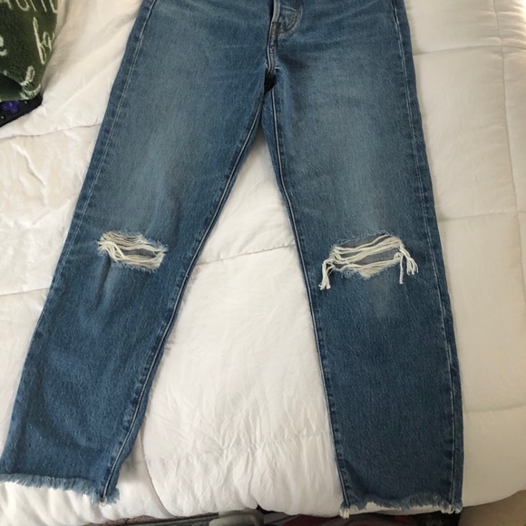 Levi’s wedgie straight jean - Picture 2 of 4